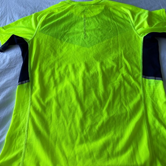 Nike Men's Dri-FIT Running Top - Picture 3 of 4